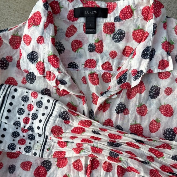 J.Crew Red and Black Berry Print Cotton Tunic size small - Picture 1 of 4